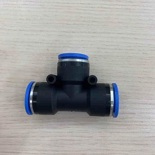 Nối ống T phi 16  GPUT1600